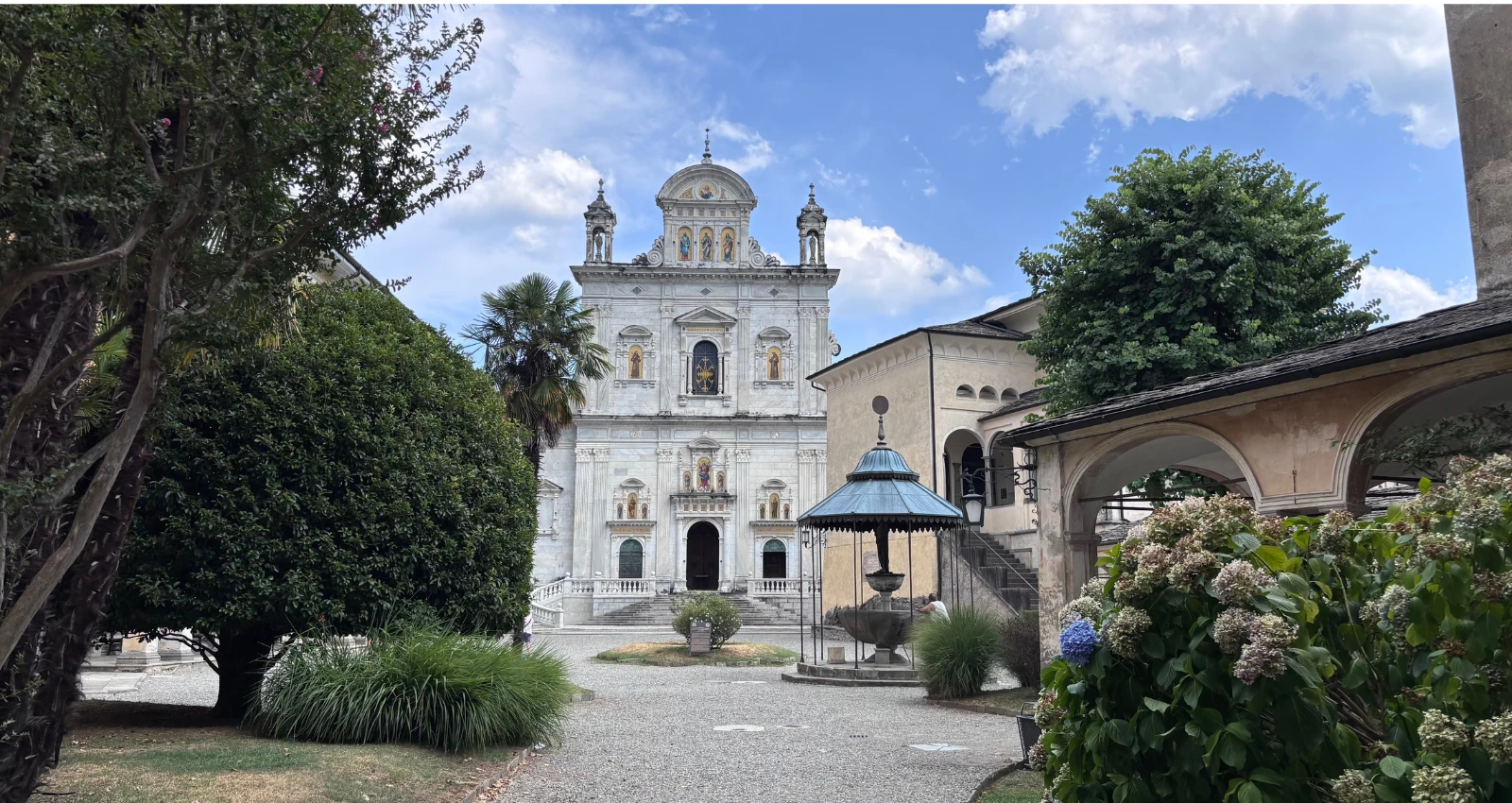 Oropa and Varallo tour through the Sacred Mountains of Piedmont