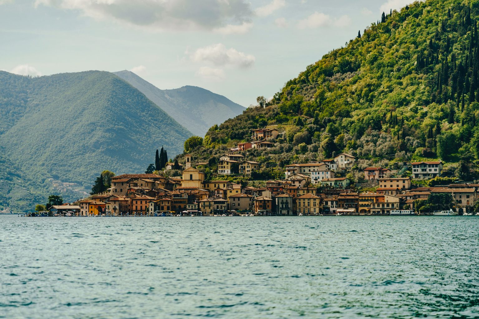 Franciacorta & Lake Iseo Wine Day Tour